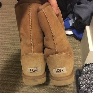 Ugg boots size 9! Worn probably 5-10 times!