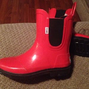 Red Tom rain boots