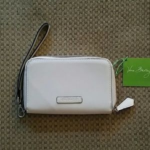 NWT Vera Bradley Zip-Aroind Wristlet