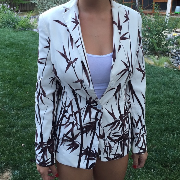 💥FLASH SALE 💥Blazer with bamboo detailing.