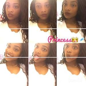 Meet your Posher, Jamesha