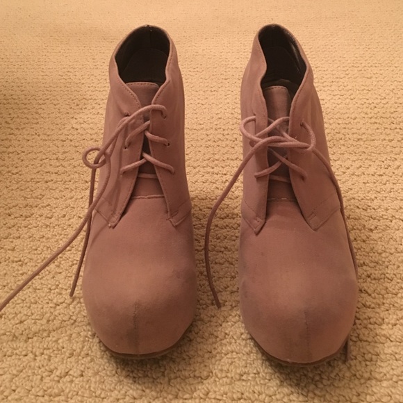 Shoes - Wedge booties