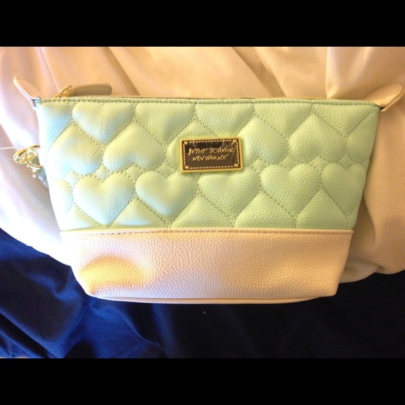 Betsy makeup bag