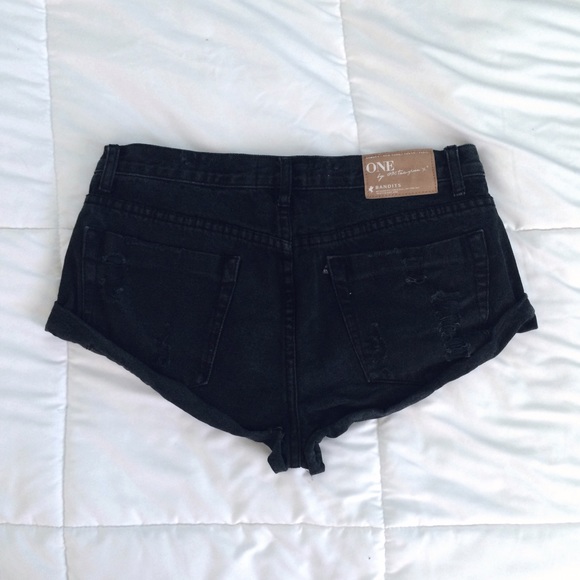 SOLD 💖 One Teaspoon Fox Black Bandits shorts - Picture 4 of 4