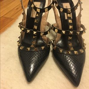 Valentino Rockstud Black Snake Size 37