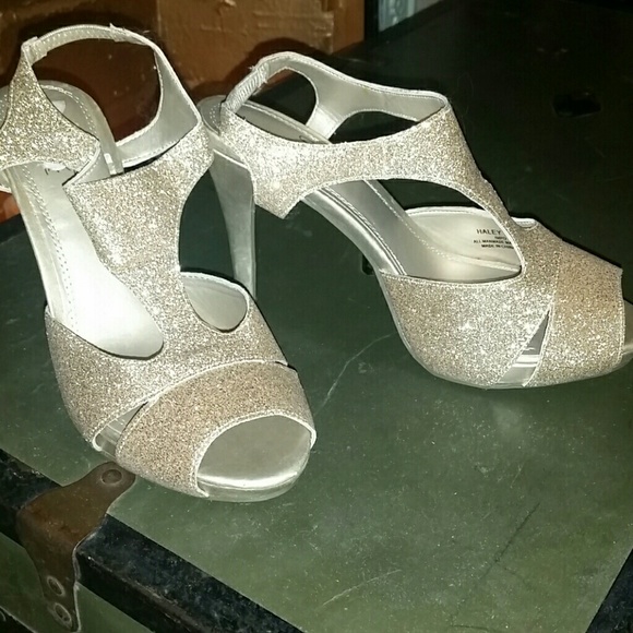 Sparkly gold heels