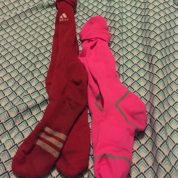 2 pairs of soccer socks