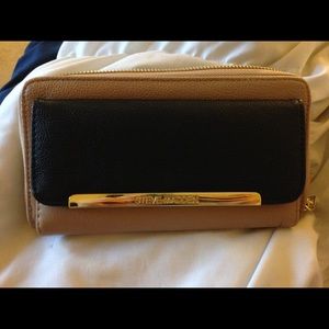 Steve Madden wallet