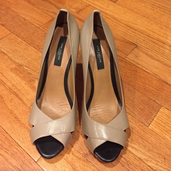 Ann Taylor Stilettos - Sexy Two Toned Leather - Picture 1 of 4