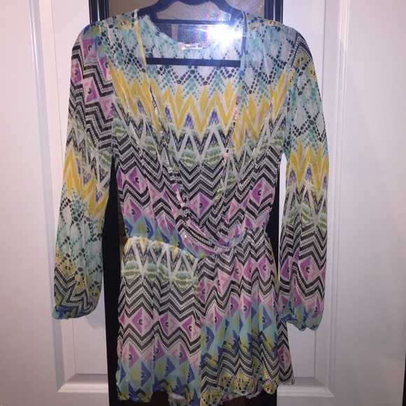 Long sleeve, multicolored romper.