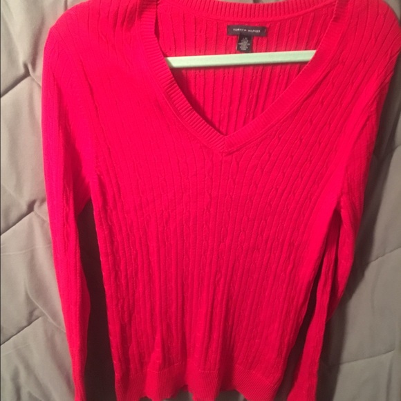 Tommy Hilfiger long sleeve sweater