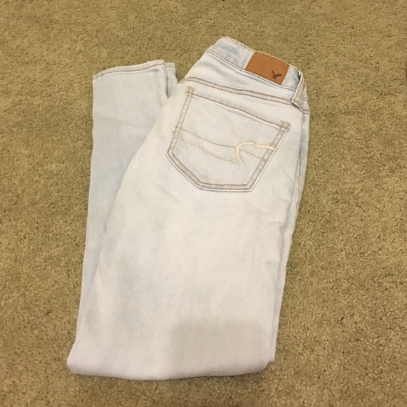 LIKE NEW American Eagle Denim X Jegging- 0 Short