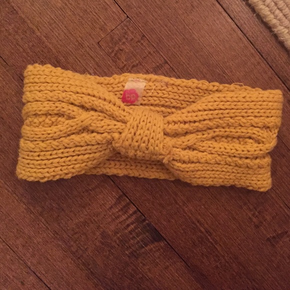 Ear warmer