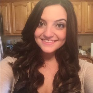 Meet your Posher, Lauren