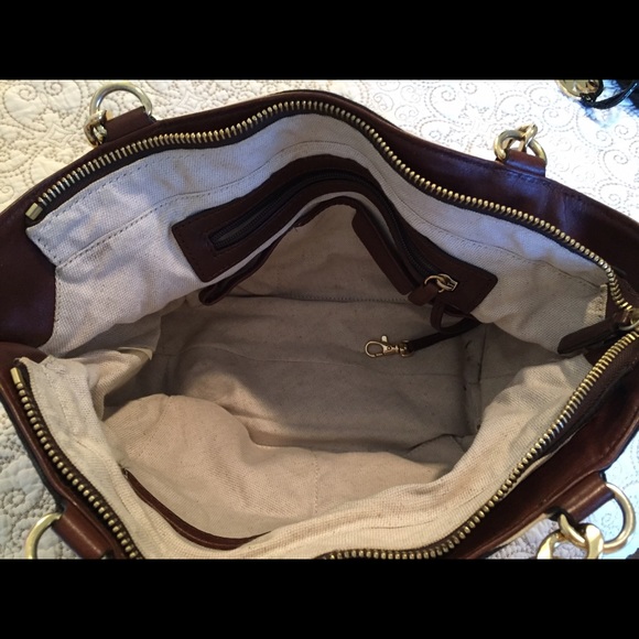 💙SOLD💙Michael Kors Handbag - Picture 2 of 4