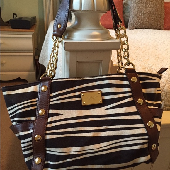 💙SOLD💙Michael Kors Handbag - Picture 4 of 4
