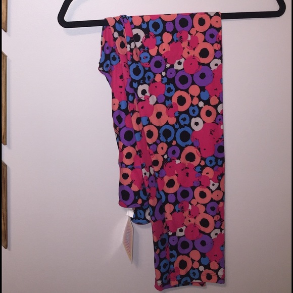 Tall & Curvy LuLaRoe leggings