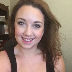 Meet your Posher, Ansley