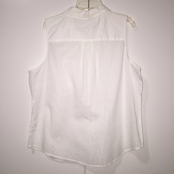 Textured button down - Picture 2 of 4