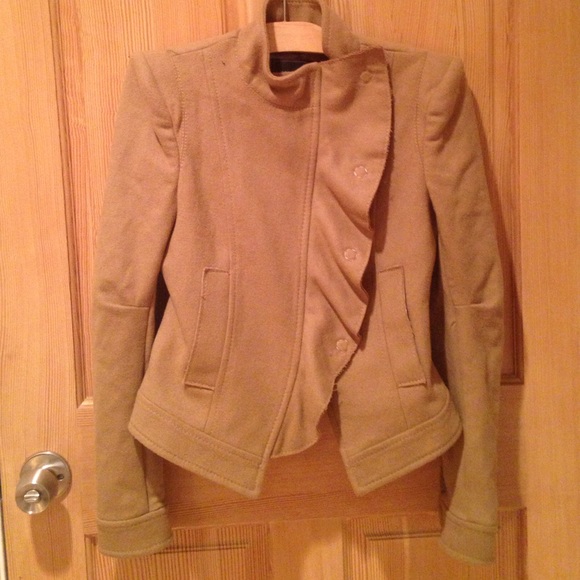 BCBG MaxAzria Camel colored Jacket - Picture 2 of 4