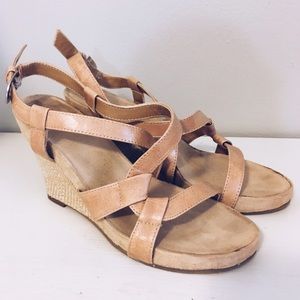 👡 woven tan wedges 👡