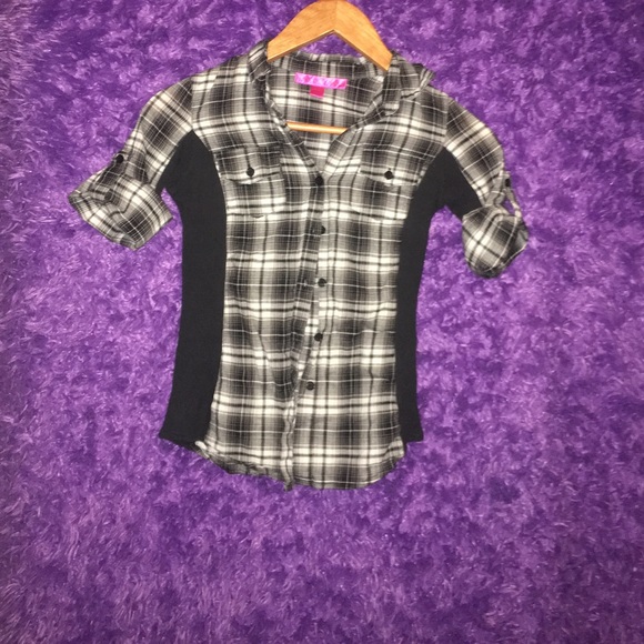 Two plaid button up shirts 💜