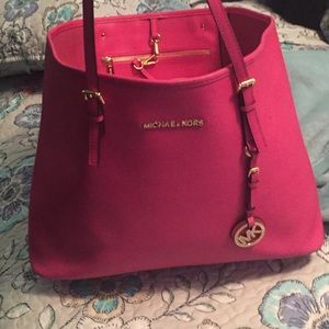 Michael kors tote