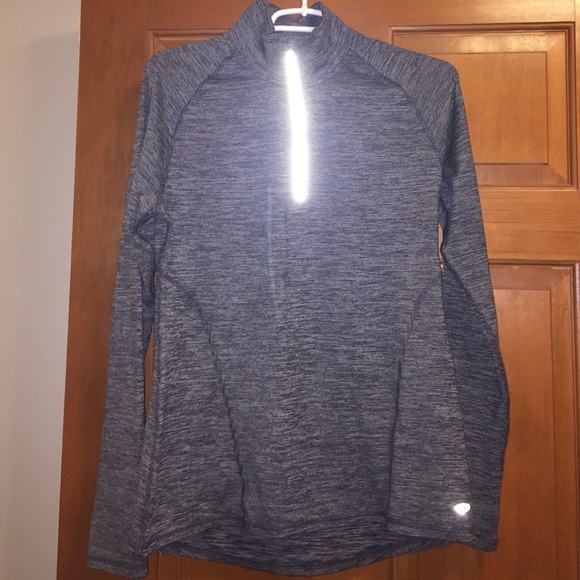 Athletic 3 quarter zip Top