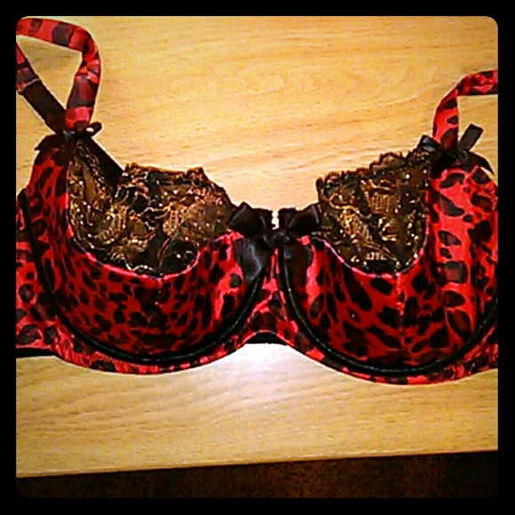 Cacique cheetah bra 44C