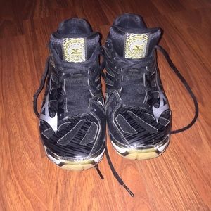 Mizuno Wave Lightning Volleyball Shoes