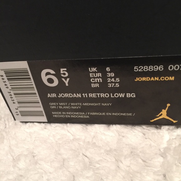 Jordan retro 11 - Picture 2 of 4