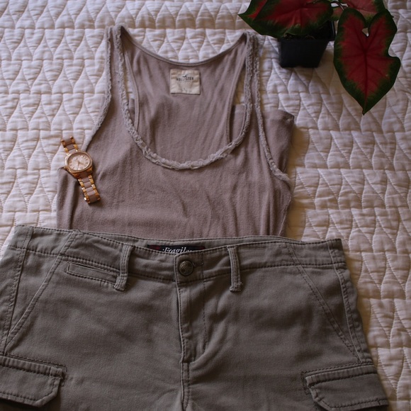 Simple hollister tank with ruffled edges !