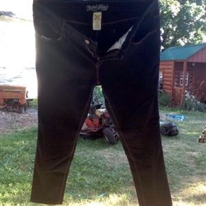 Dark skinny jeans
