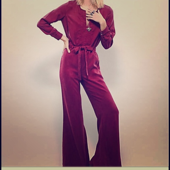 Free People Pants - Gorgeous NWT Free People Jumper in Merlot