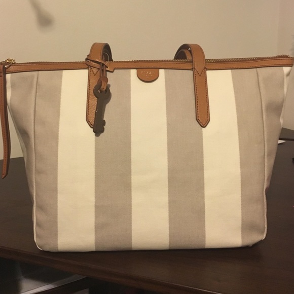 Fossil Sydney Shopper Neutral white/gray tote NWT - Picture 4 of 4