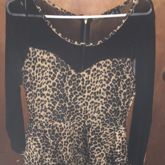 Mini Tiger 👗 - Picture 1 of 3