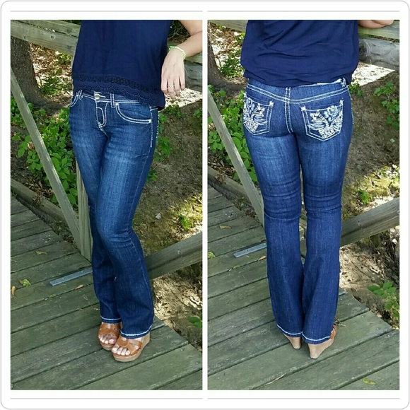 Sale Sassy Rose Jeans - Picture 2 of 3