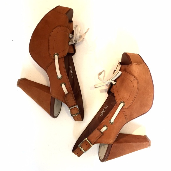 Charlotte Ronson 🔥 - Picture 2 of 4