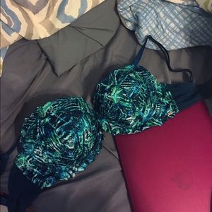 VS Bra - 34DD NWOT