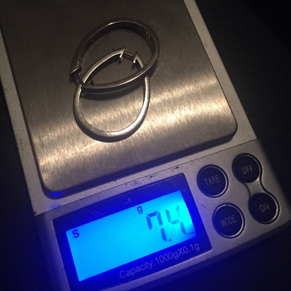 2 carat vs diamond earring hoops - Picture 4 of 4