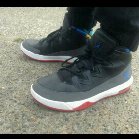 SIZE 9 JORDANS