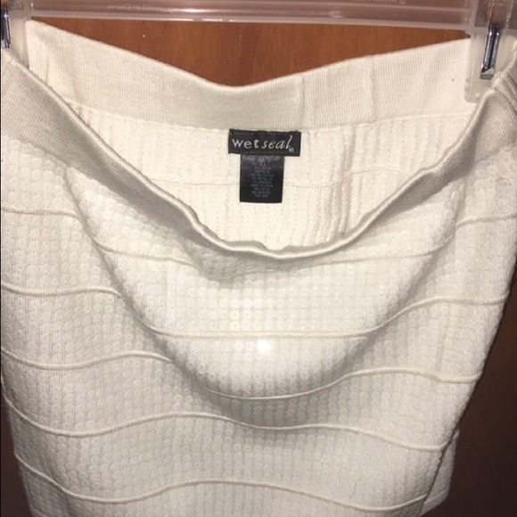 Mini Skirt. - Picture 2 of 3