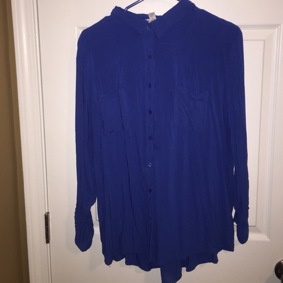 Cute Light Weight Blue Top - Picture 1 of 1