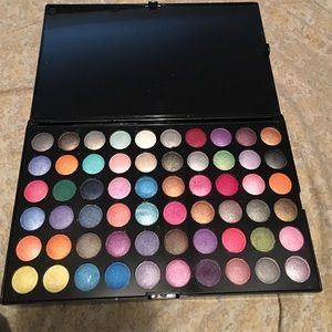 Eyeshadow Palette from BH Cosmetics.