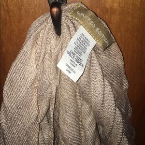 Nice Scarves use ones.