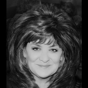 Meet your Posher, Michele