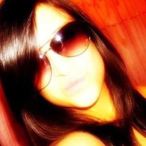 Meet your Posher, Ivette