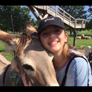 Meet your Posher, Brisa