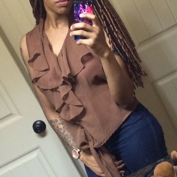 Brown ruffled blouse - Picture 1 of 1