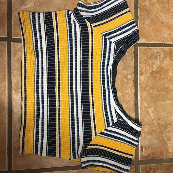 Off the shoulders crop top